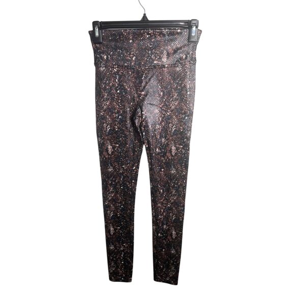 Spanx Faux Leather Snake Shine Leggings in Mocha Snake Small - Picture 8 of 13